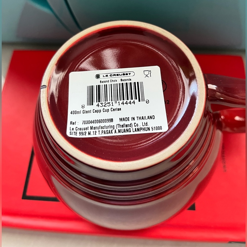Le Creuset Giant Cappuccino Cerise Mug  BRAND NEW - Picture 4 of 4